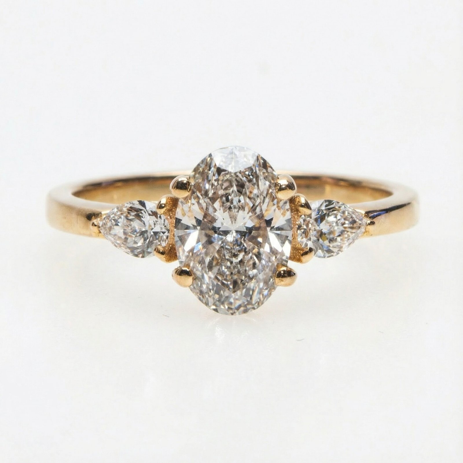 Oval Solitare Engagement Ring With 2.52CT & Side Pear Diamonds