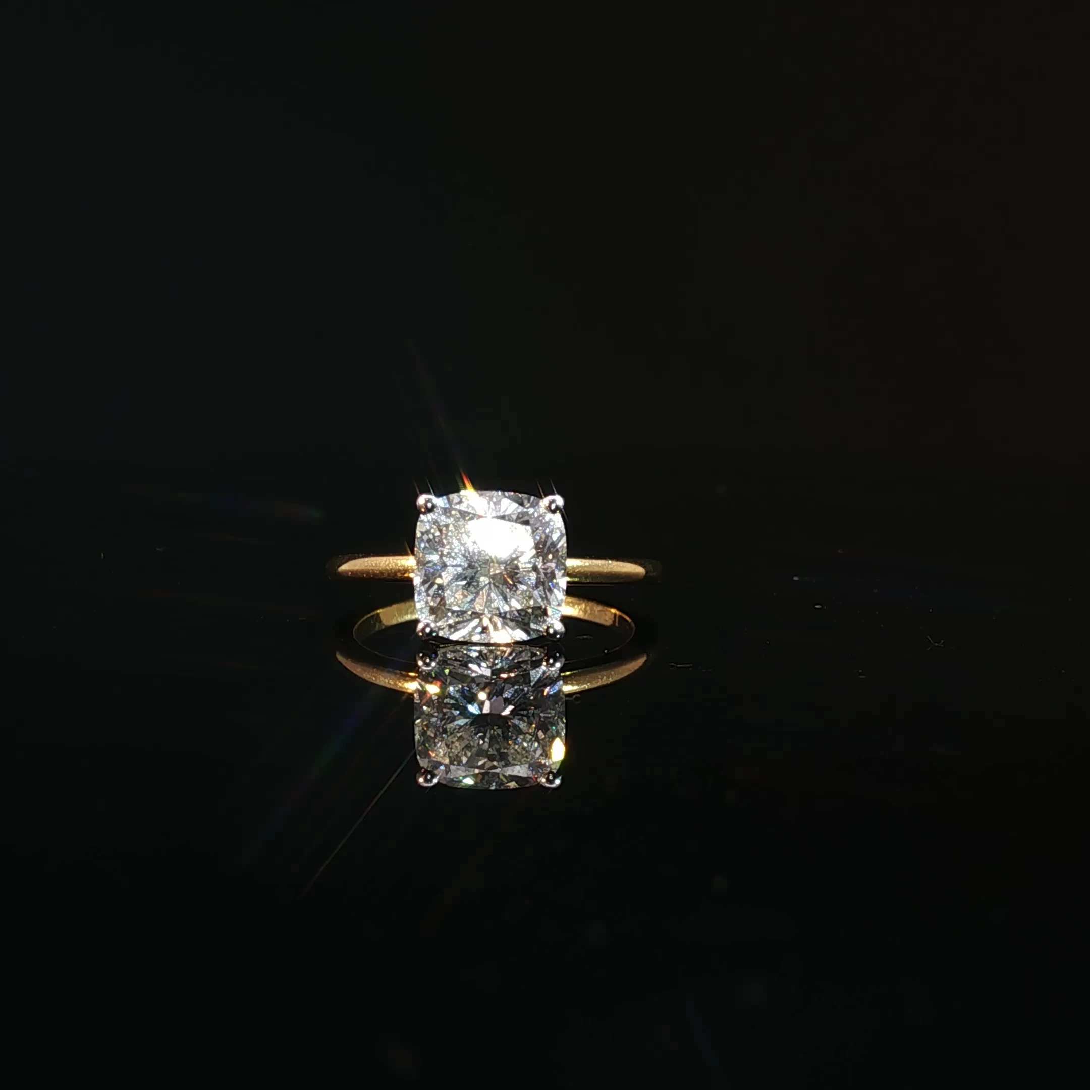 14K Gold Cushion Cut Engagagement Ring with 2.06 CTW - Image 4