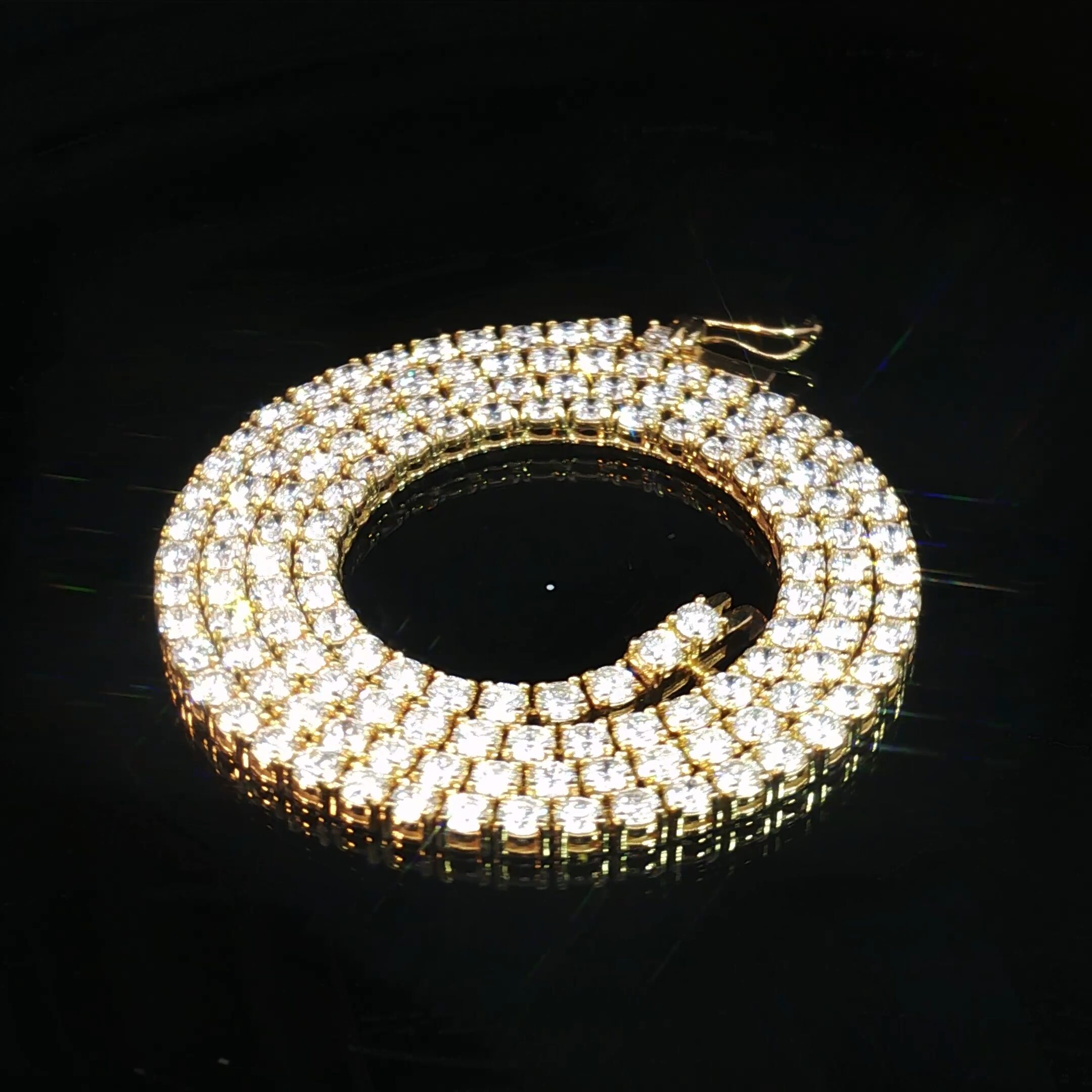 14K Luxury Diamond Necklace - Image 4