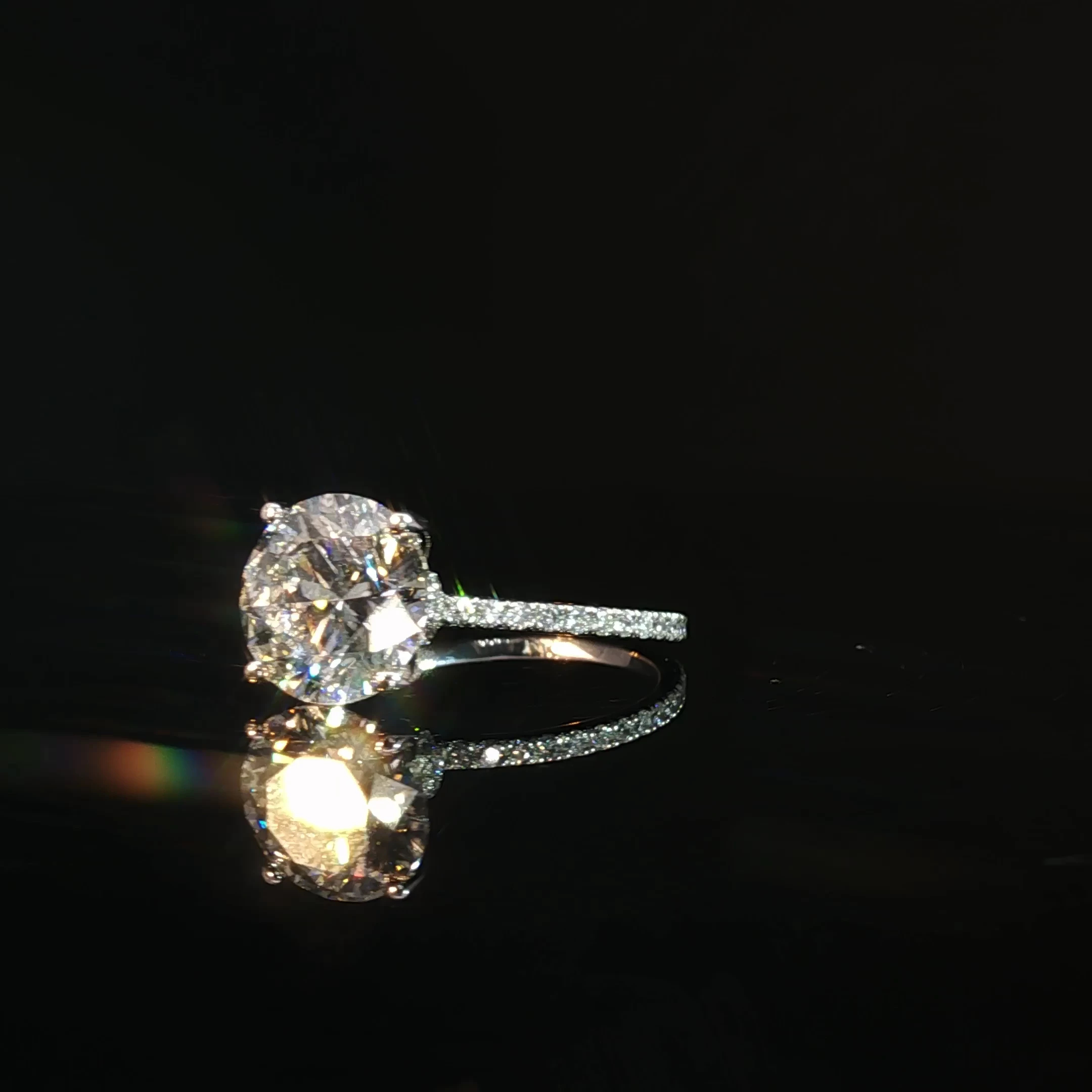 14K Gold Round Solitaire Engagagement Ring with 1.72 CTW - Image 3