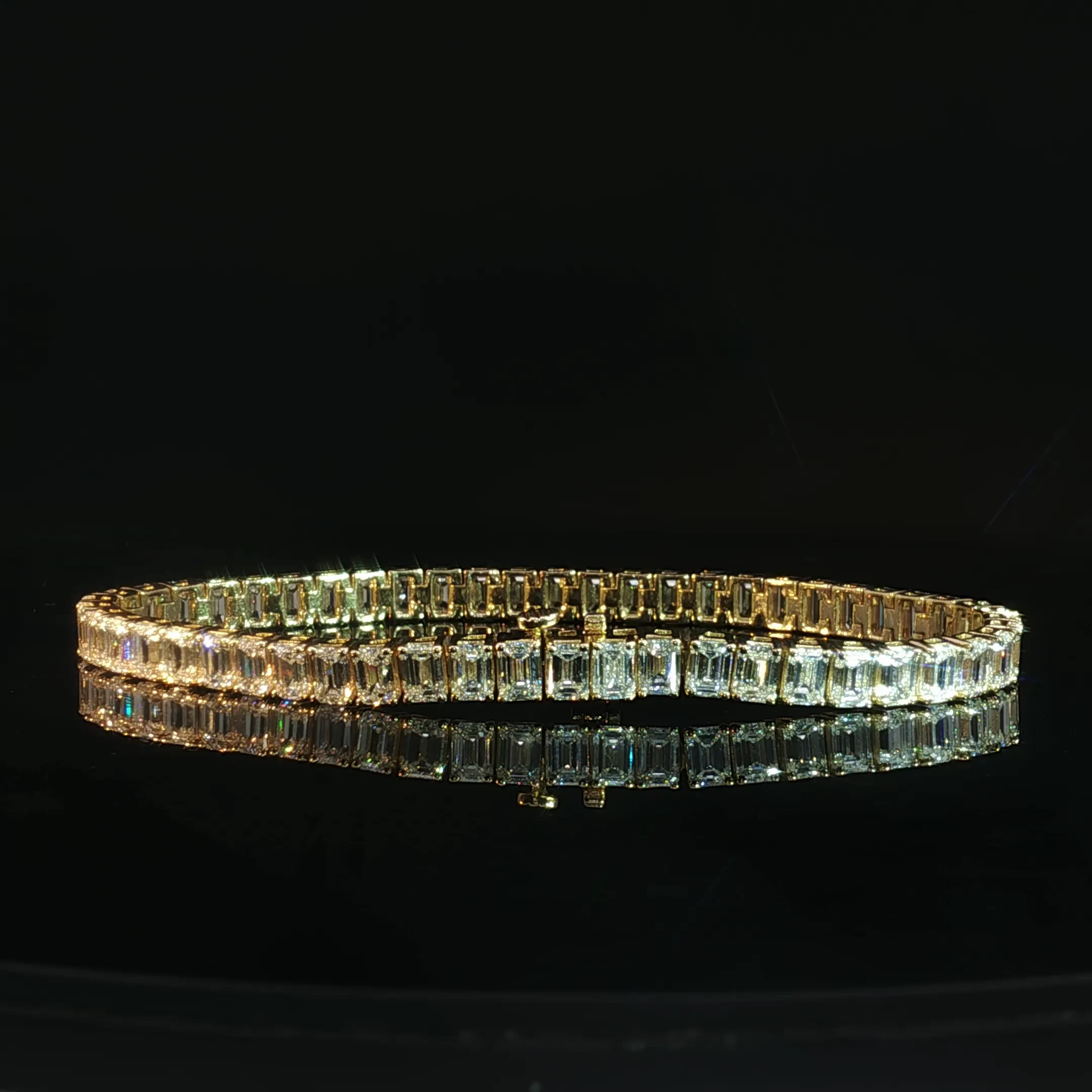 14K Yellow Gold Emerald-Cut Diamond Tennis Bracelet - Image 4