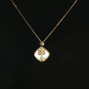 18K Gold Diamond Flower Pendant Necklace