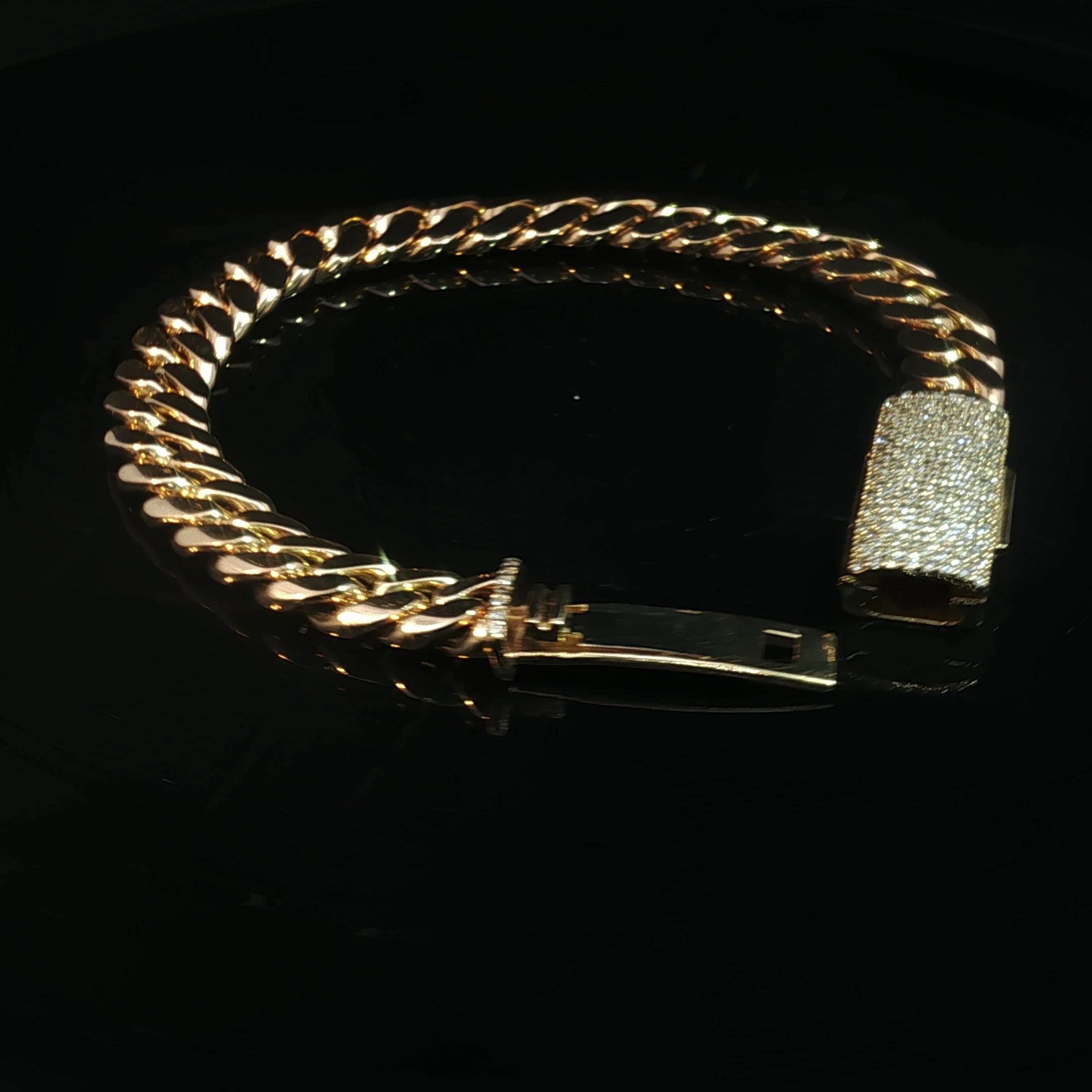 10K Yellow Gold Cuban Link Bracelet