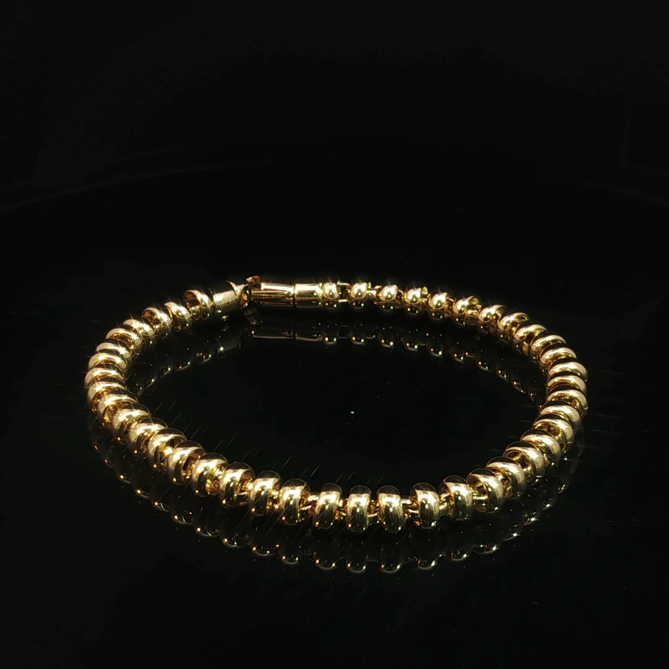 18K Gold Bead Bracelet - Image 4