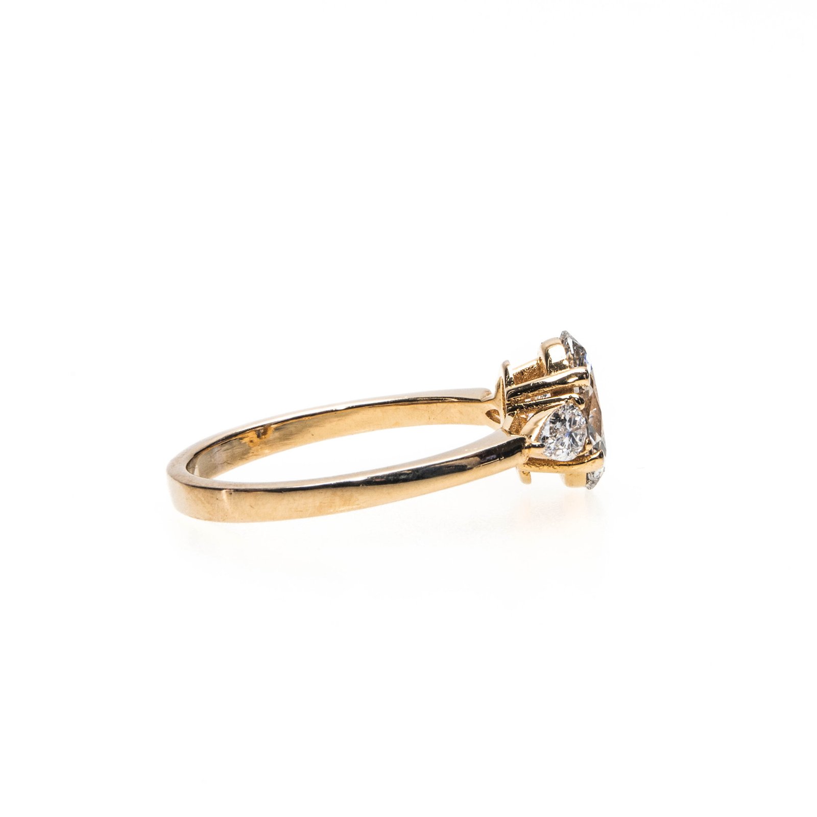 Oval Solitare Engagement Ring With 2.52CT & Side Pear Diamonds - Image 3