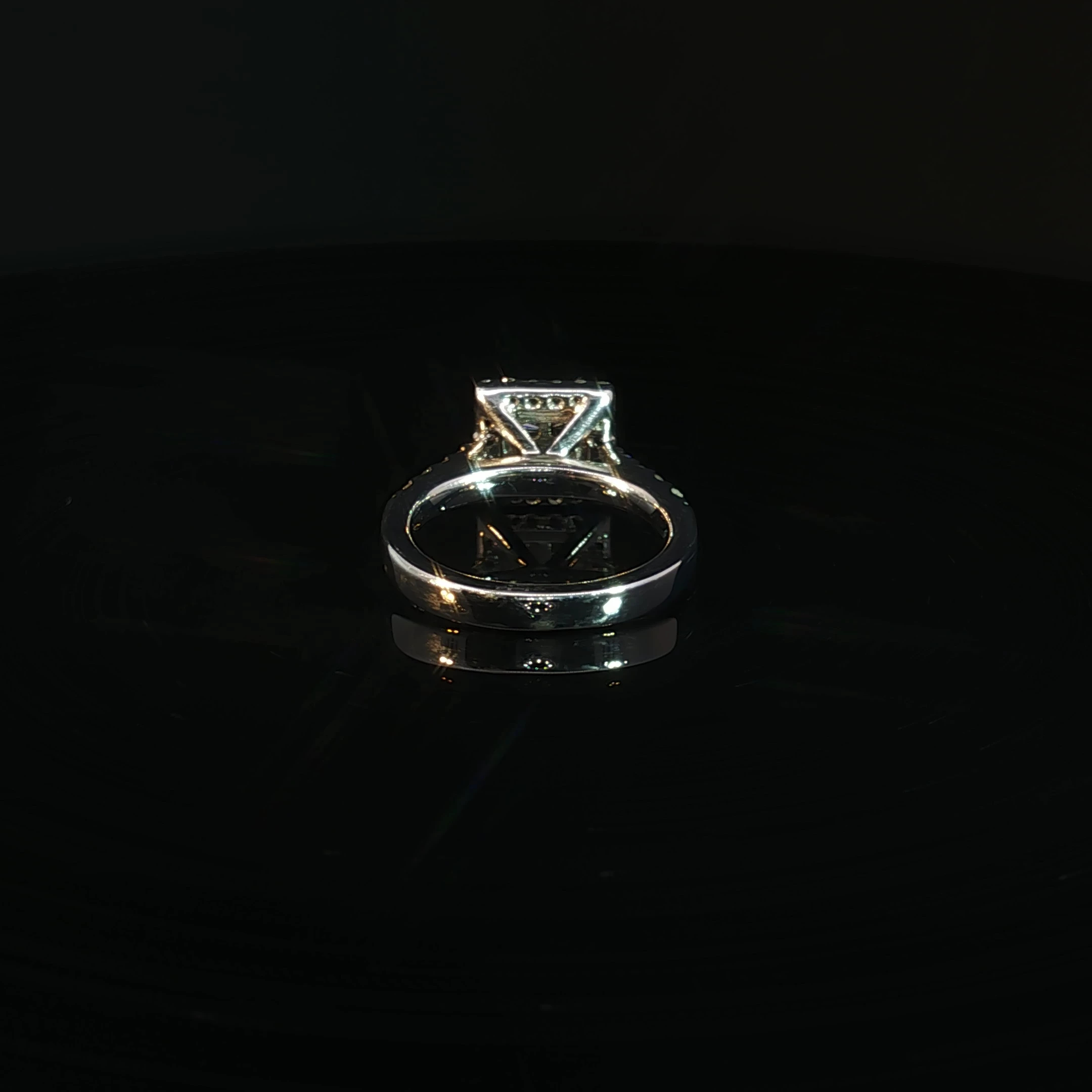 14K Gold Princess Cut Engagement Ring with 2.05CT Diamonds - Image 2