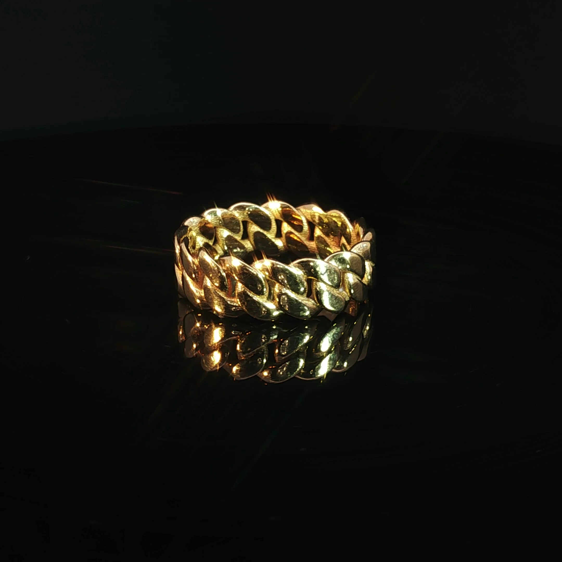 10K Gold Bold Cuban Link Ring - Image 2
